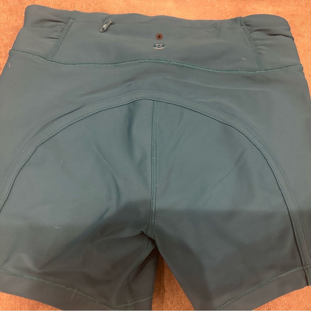 Lululemon booty shorts
